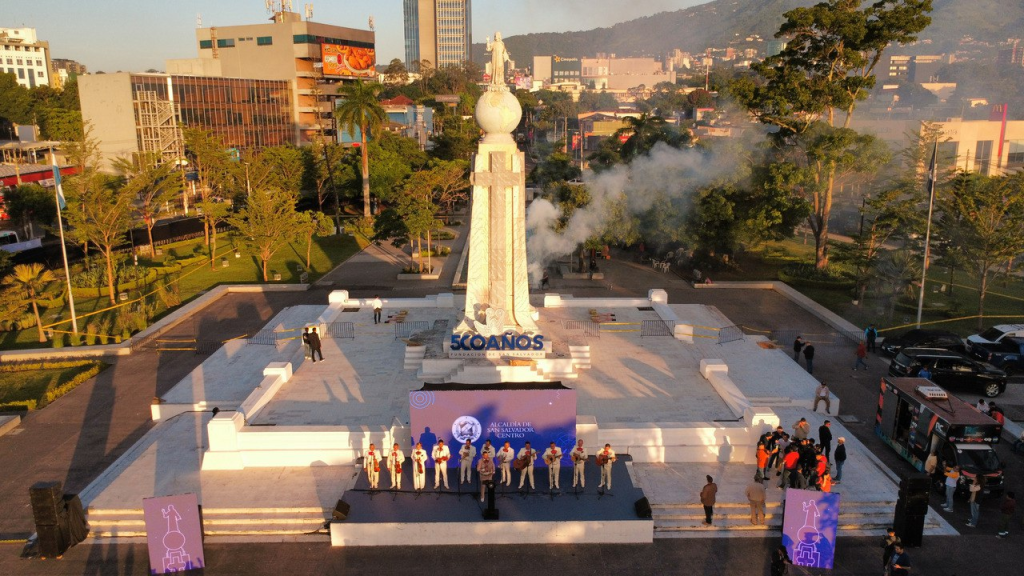 Inauguran festejos dedicados al Divino Salvador del Mundo - El Radar SV